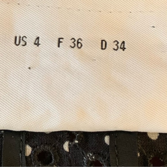 Akris Punto Short Sleeve Polka Dot Eyelet Blazer, Size 4 - Picture 12 of 12